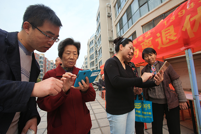 China Now Has 751 Million Internet Users, Equivalent to Entire Population  of Europe - Caixin Global